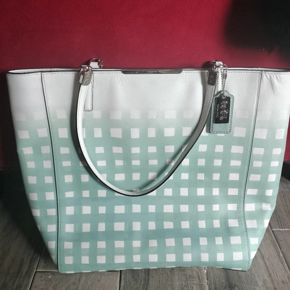 Coach - Picture 1 of 5